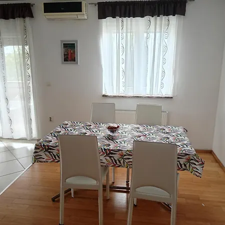 Explore Istria 4 Apartment Pula